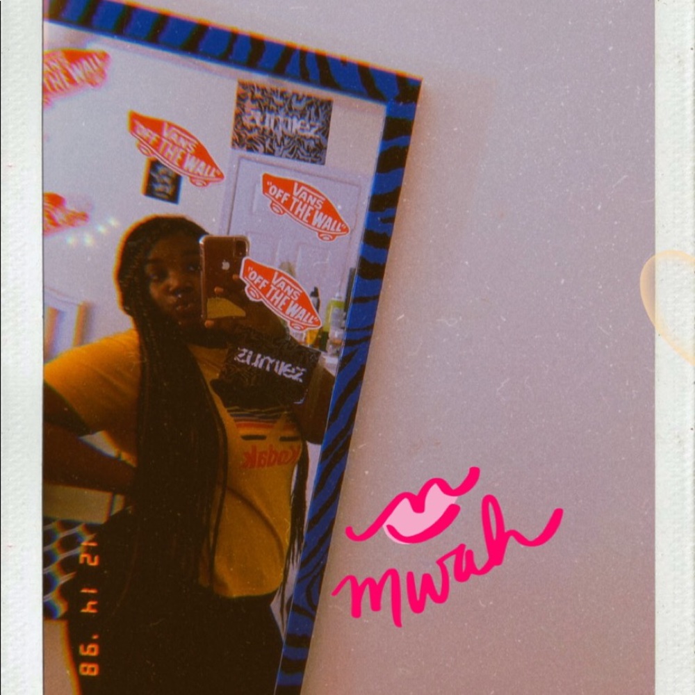 Meet your Posher, Gabrielle